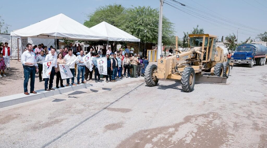 Esteban Villegas y Lety Herrera inician rehabilitación de bulevares en Gómez Palacio con inversión de más de 25 millones de pesos
