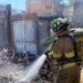 Incendio de basura y llantas moviliza a corporaciones; un bombero resultó lesionado