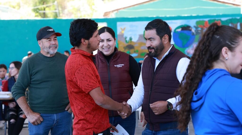 Reconocen habitantes de Las Quebradas  cercanía del diputado Héctor Herrera