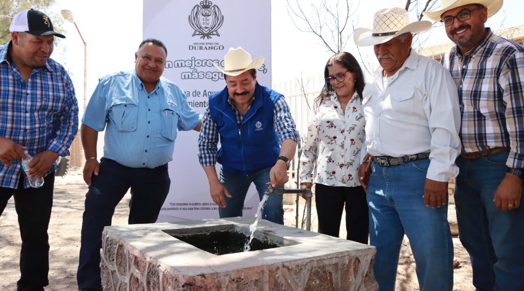 Tras 25 años de espera, Gobierno Municipal equipa con agua potable a la comunidad de Independencia y Libertad