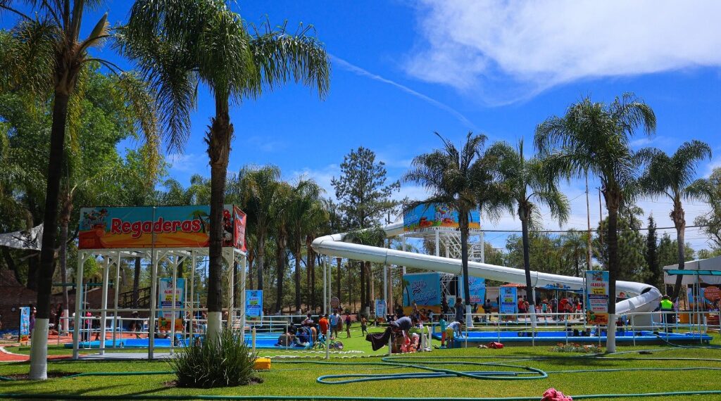 Invita Municipio a disfrutar de la diversión en familia en Playa Dalila