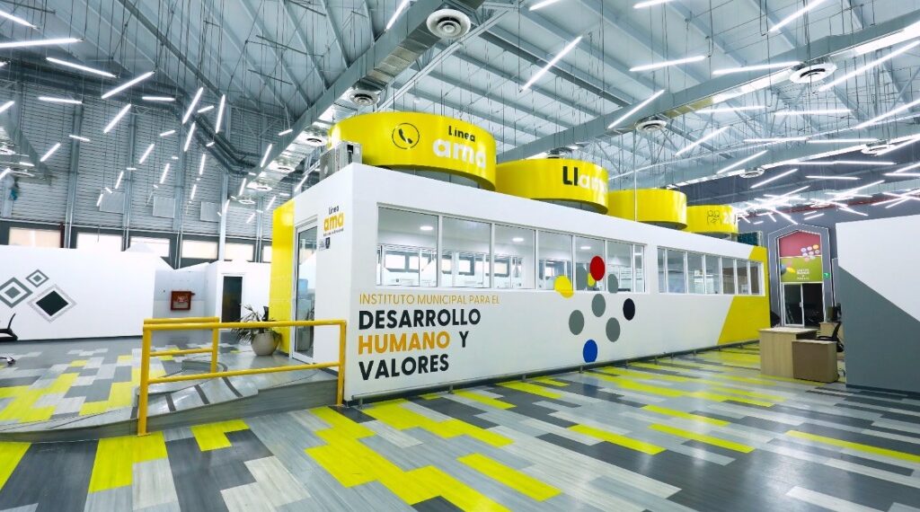 Municipio atiende la salud mental de las familias duranguenses con la Línea AMA