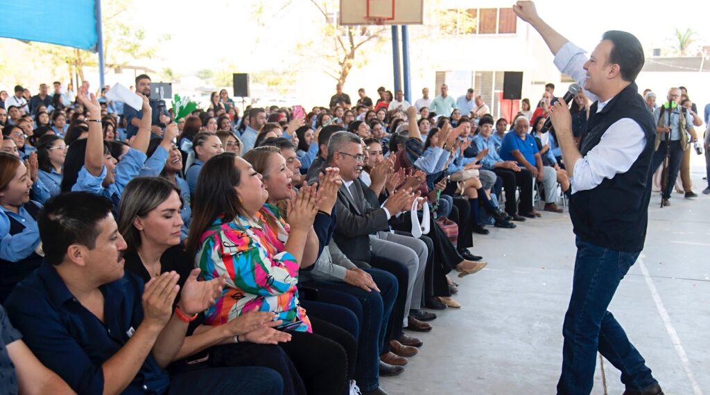 Esteban y Homero cumplen con estudiantes de Lerdo: entregan aulas, biblioteca e infraestructura moderna en el IESEN