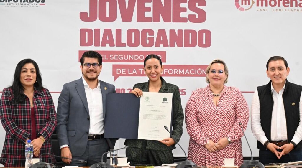 Betzabé Martínez comparte con jóvenes de MORENA su experiencia haciendo de Gómez Palacio el corazón de la transformación