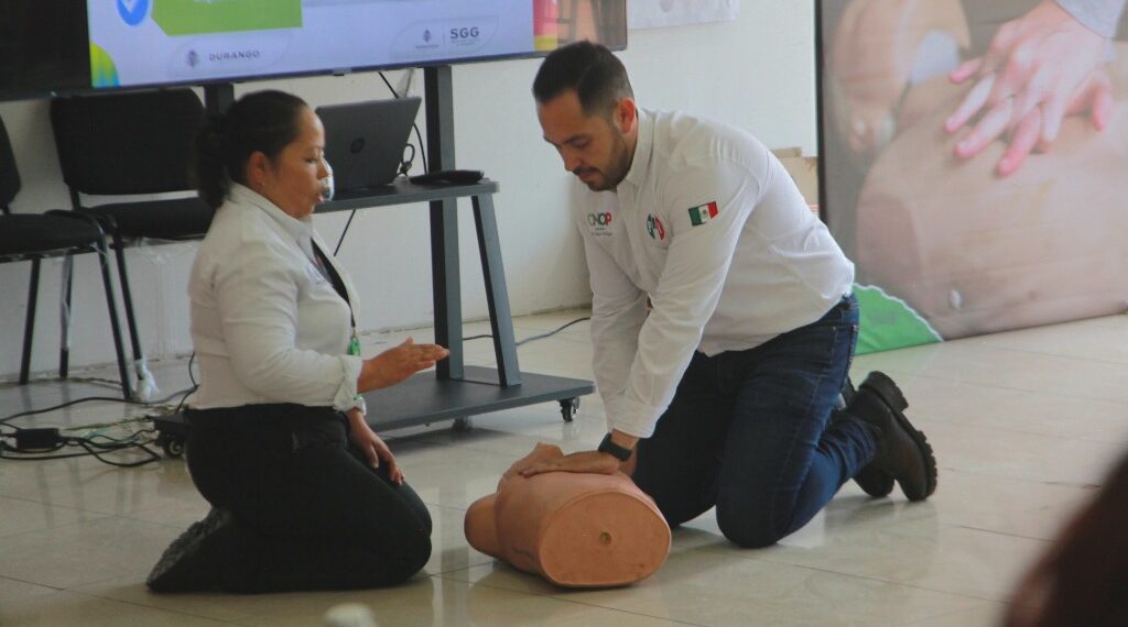 CNOP conmemora el Día del Paramédico con curso de primeros auxilios