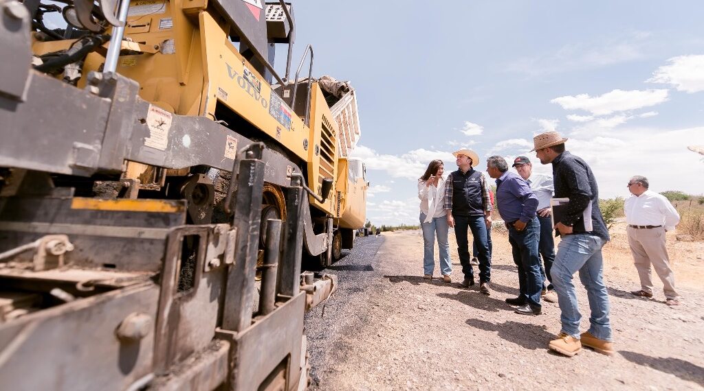 Avanza en Durango la carretera San Ignacio–Tayoltita, estará lista en julio