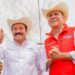 El campo es primero. Esteban y Bonifacio entregan semilla de frijol a productores del Valle