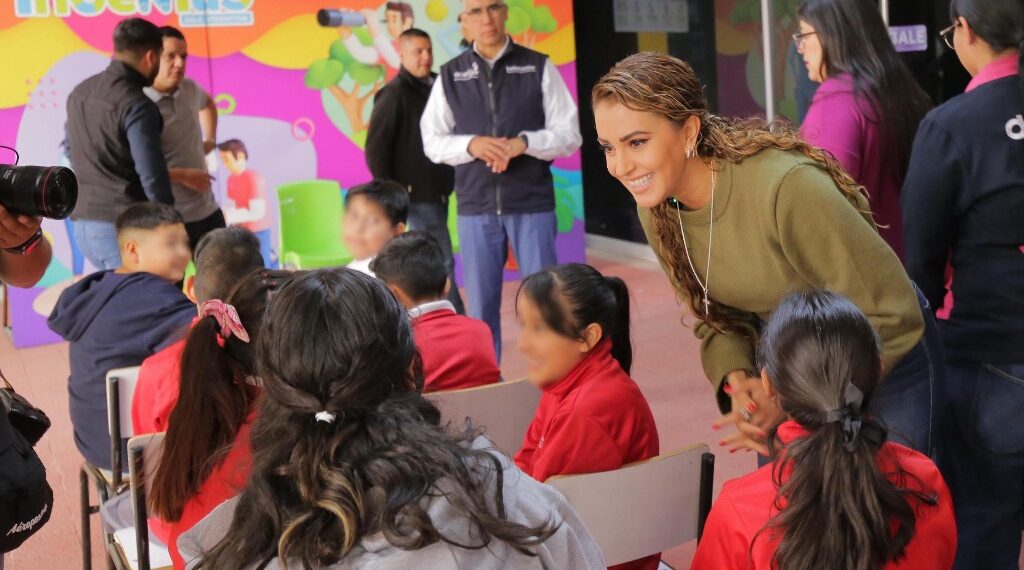 El Bebeleche transforma la vida de jóvenes, impulsa su desarrollo personal y les abre camino al futuro