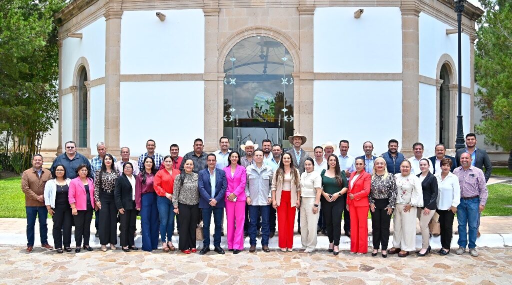 Reúne Gobernador a Alcaldes Electos; los convoca a trabajar sin distinción de partidos y con cercanía