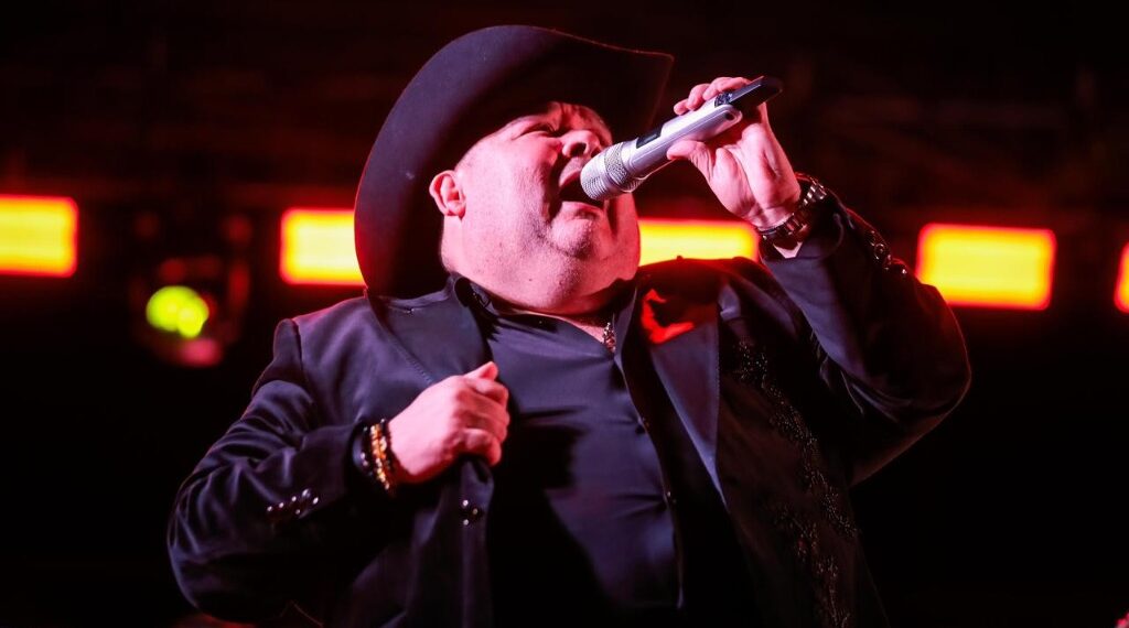 El Coyote y los Cadetes hicieron bailar a ritmo de banda a duranguenses dentro del Muuki 2025