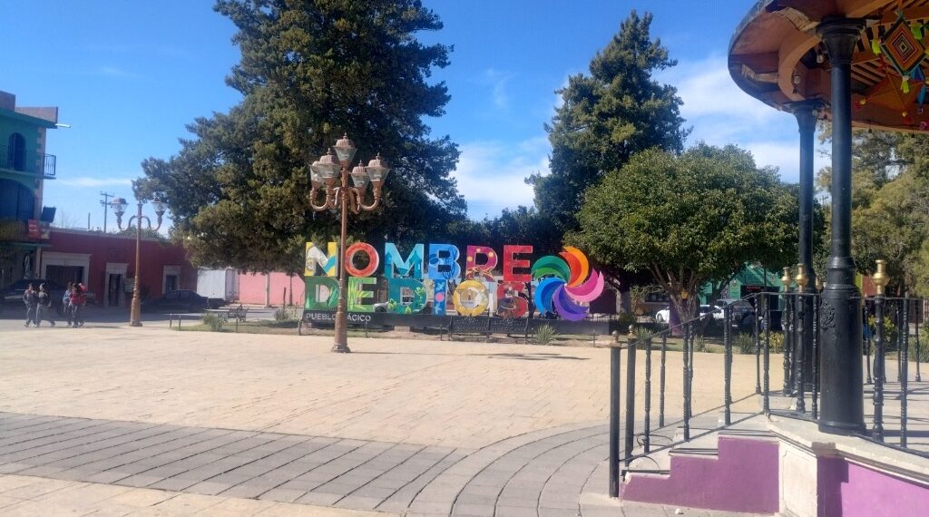 DETIENE FECCED A TRES ELEMENTOS DE SEGURIDAD PÚBLICA DE NOMBRE DE DIOS