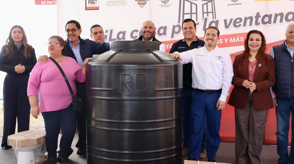 Record de ventas del Buen Fin INMUVI, más de 700 familias mejoraron sus hogares.