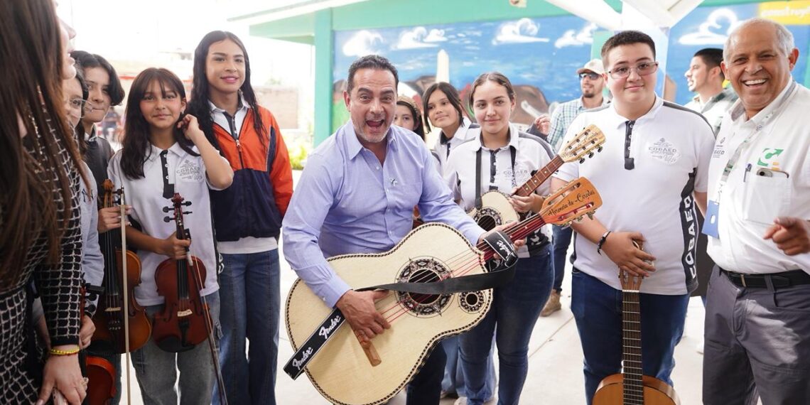 Toño Ochoa cumple; COBAED estrena espacio digno de esparcimiento gracias al Presupuesto Participativo