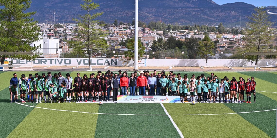 Esteban Villegas entrega, arranca y supervisa obras por 26.5 mdp en Santiago Papasquiaro