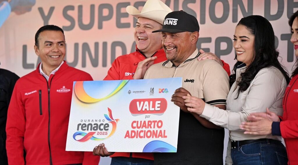 Con una acción cada dos días, Esteban Villegas cumple a Pueblo Nuevo con 1,200 apoyos sociales que mejoran la calidad de vida