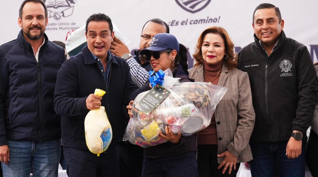Toño Ochoa impulsa una nueva etapa municipal, cumple con apoyos navideños
