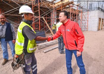Avanza en tiempo y forma la construcción del Hospital General de Santiago Papasquiaro