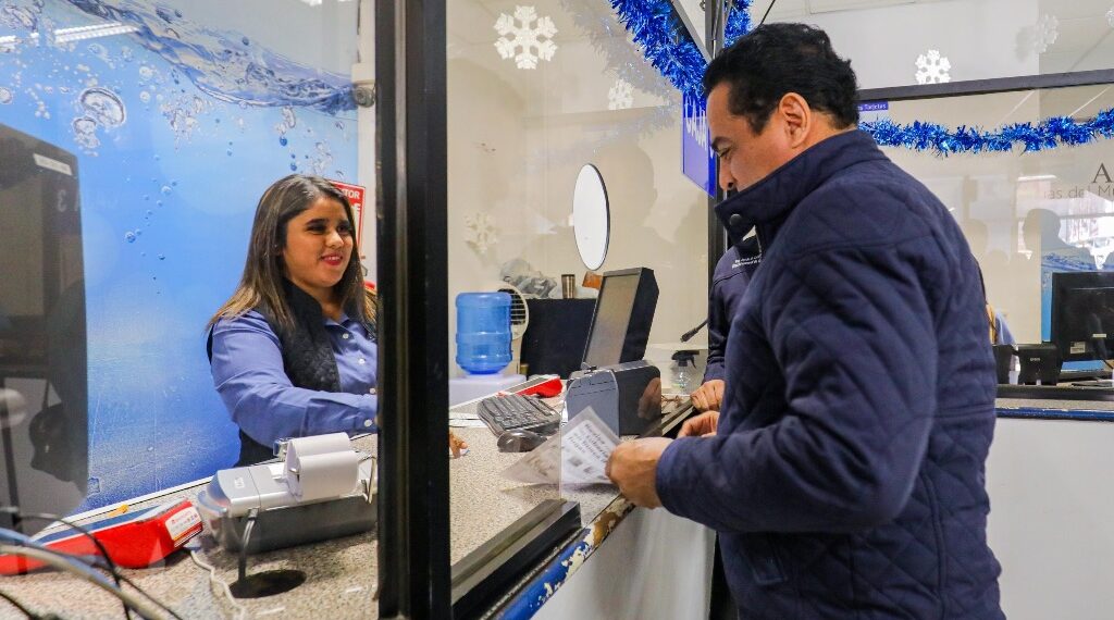 Más apoyo a la gran familia y un mejor servicio de agua con ¡Ahorra es cuando!: Toño Ochoa