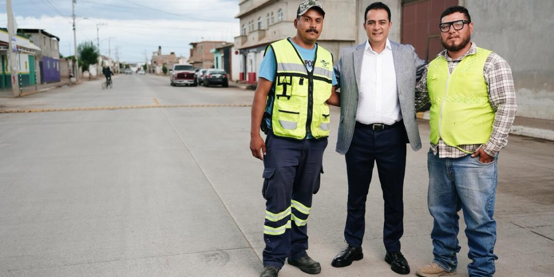Pavimentación, obras y nuevas vialidades este 2026 para la gran familia duranguense: Toño Ochoa