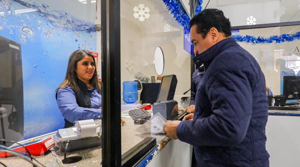 «Jala parejo» la Gran Familia Duranguense con buena respuesta en el predial; aportaciones se convertirán en obras