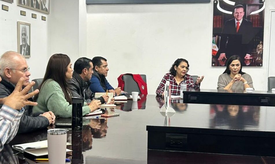 Dany Soto encabeza reunión de trabajo con secretarios del PRI