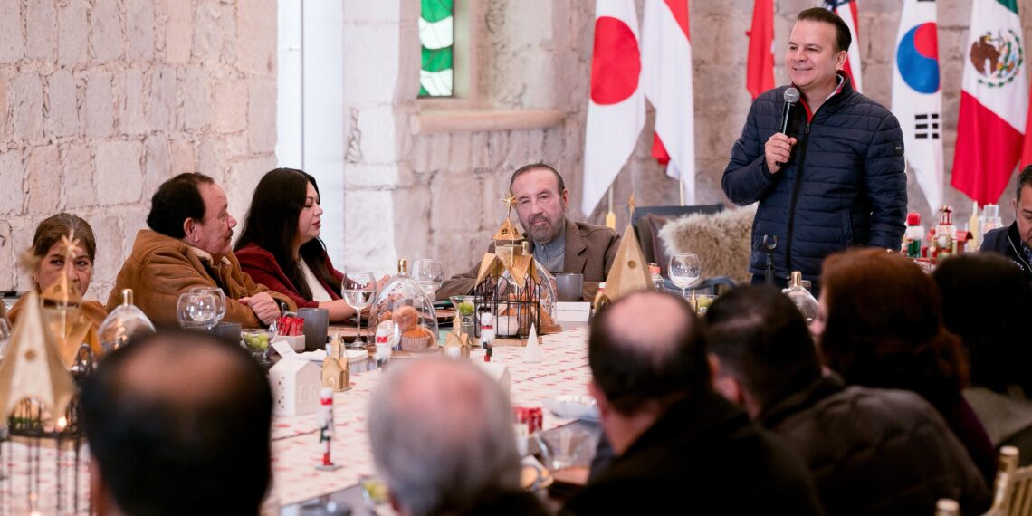 Gobernador Esteban Villegas se reúne con delegaciones federales para fortalecer el desarrollo y el trabajo coordinado en Durango