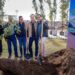 Durango tendrá un nuevo pulmón al oriente de la ciudad: Esteban y Toño plantan el primer árbol del Parque de la Vida