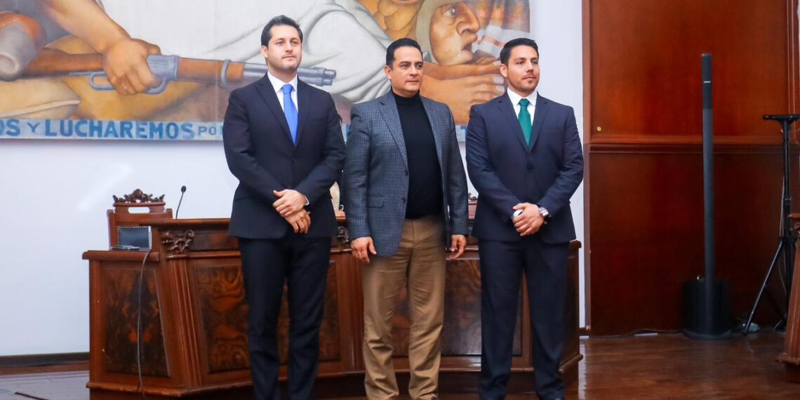 Fortalece Toño Ochoa su equipo por mejores resultados para la gran familia.