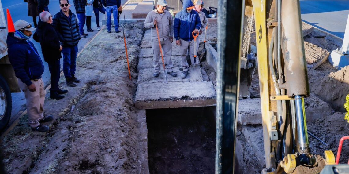 Refuerza Toño Ochoa prevención con limpieza total de colectores en Durango