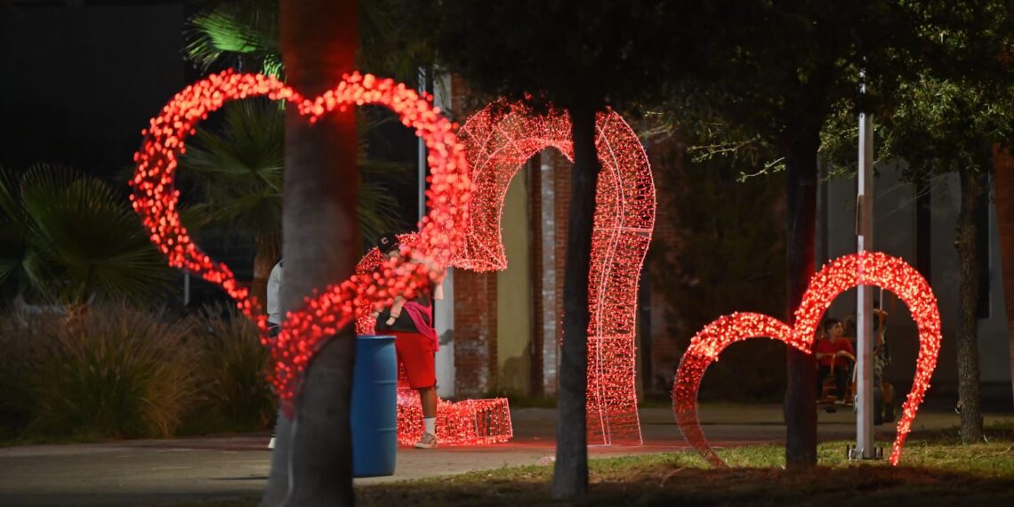 Miles celebran el amor en Gómez Palacio con festival masivo en el Parque La Esperanza