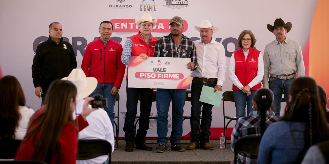 Esteban Villegas lleva apoyos para mejorar vivienda, agua y seguridad en Coneto de Comonfort