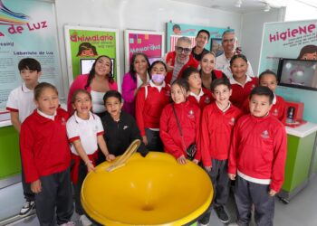 Cumple Marisol Rosso compromiso con Ocampo; lleva Ruta de la Salud y Bebeleche Móvil para atender a las familias