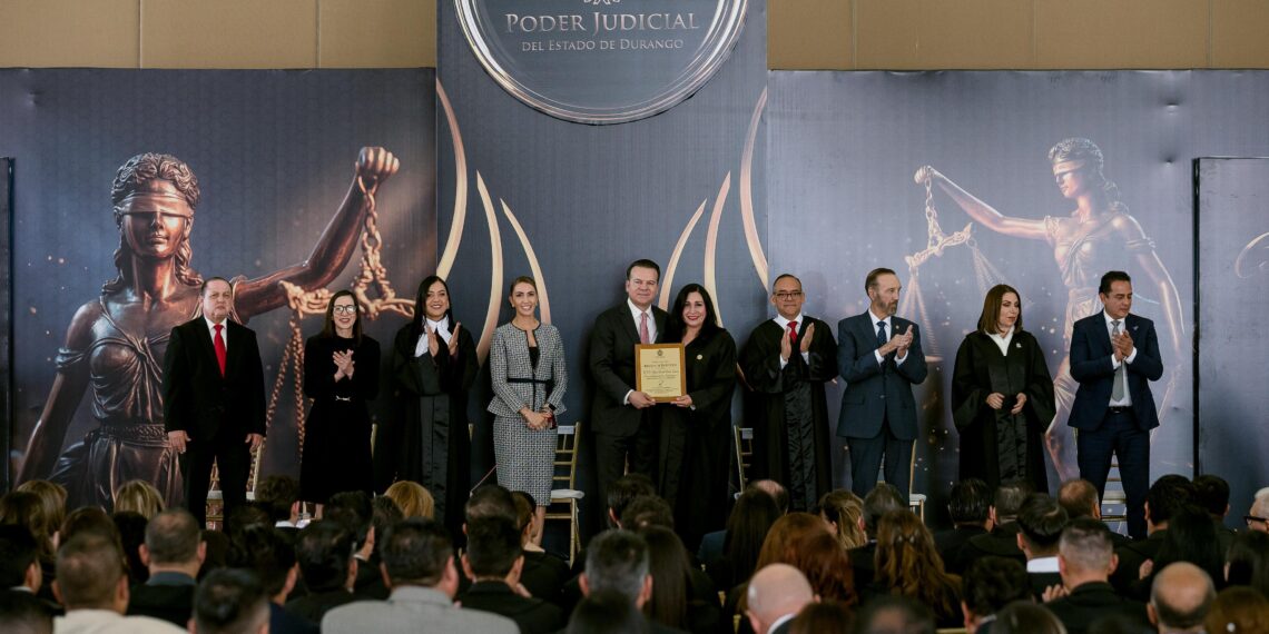 Gobernador Esteban reconoce a juezas y jueces por su compromiso con la justicia y el estado de derecho en Durango