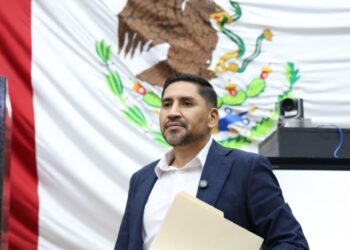 Propone Fernando Rocha tipificar identidades falsas en redes sociales