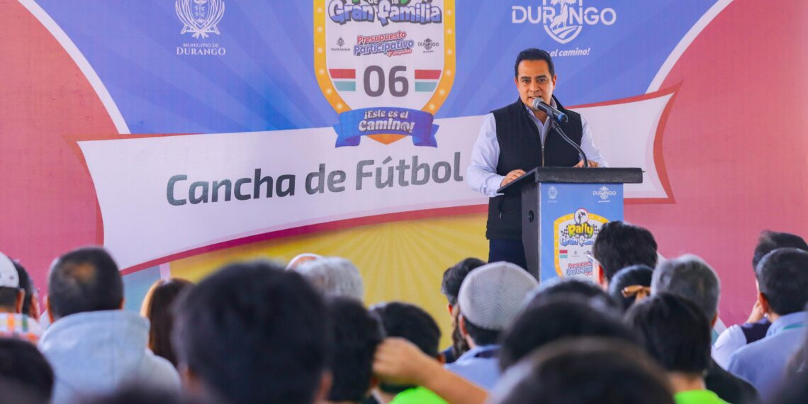 Con el Presupuesto Participativo, Toño impulsa los sueños de la comunidad estudiantil; inicia cancha en el Conalep