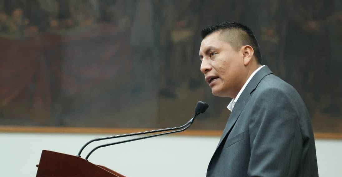 Acuerda Congreso reducir consumo de papel