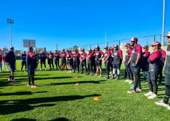 Estadio “Memín” Garibay construido por Toño recibe entrenamientos de Calientes de Durango