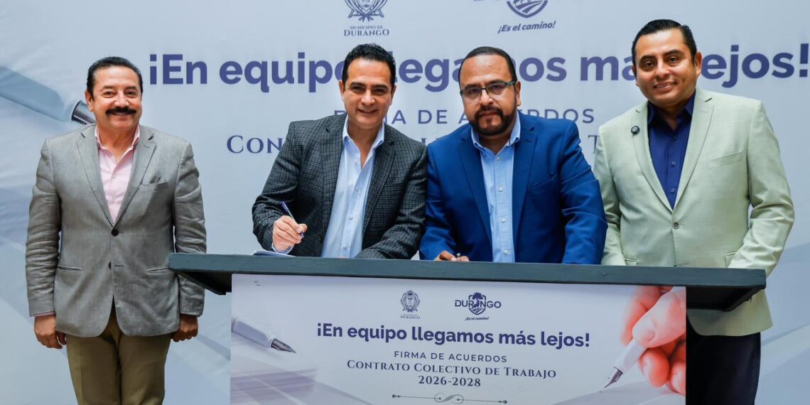Toño cumple su palabra con trabajadores municipales, firma Contrato con el SUTM con incremento de 6% al salario