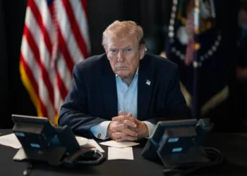 Trump lanza advertencia extrema a Irán y eleva la tensión global.