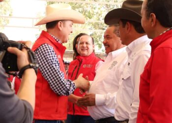 Esteban Villegas, encabeza un gobierno de resultados y cercano a las familias de Durango: Ernesto Alanís