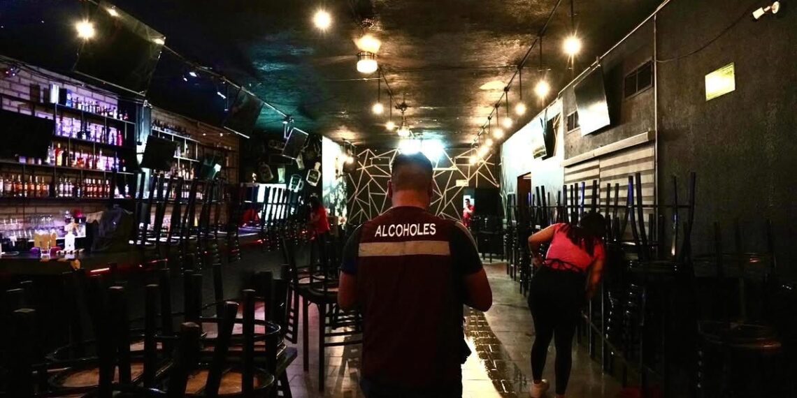 Cumplen bares de Gómez Palacio nuevo horario; reportan saldo blanco el fin de semana