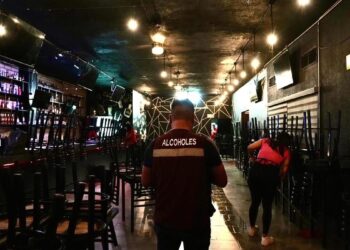 Cumplen bares de Gómez Palacio nuevo horario; reportan saldo blanco el fin de semana