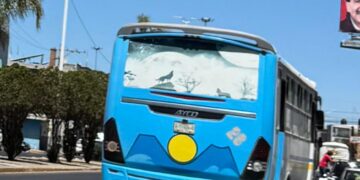 Incremento en combustibles podría derivar en nuevo aumento a la tarifa del transporte público