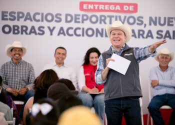 En la recta final de la gira por los 39 municipios, Esteban lleva pozo, redes de agua, drenaje, un puente vado y más para mejorar la vida en San Bernardo