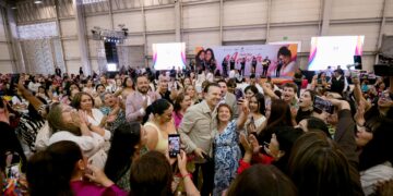Festeja Gobernador Esteban a las madres trabajadoras de la educación por formar familias y nuevas generaciones en Durango
