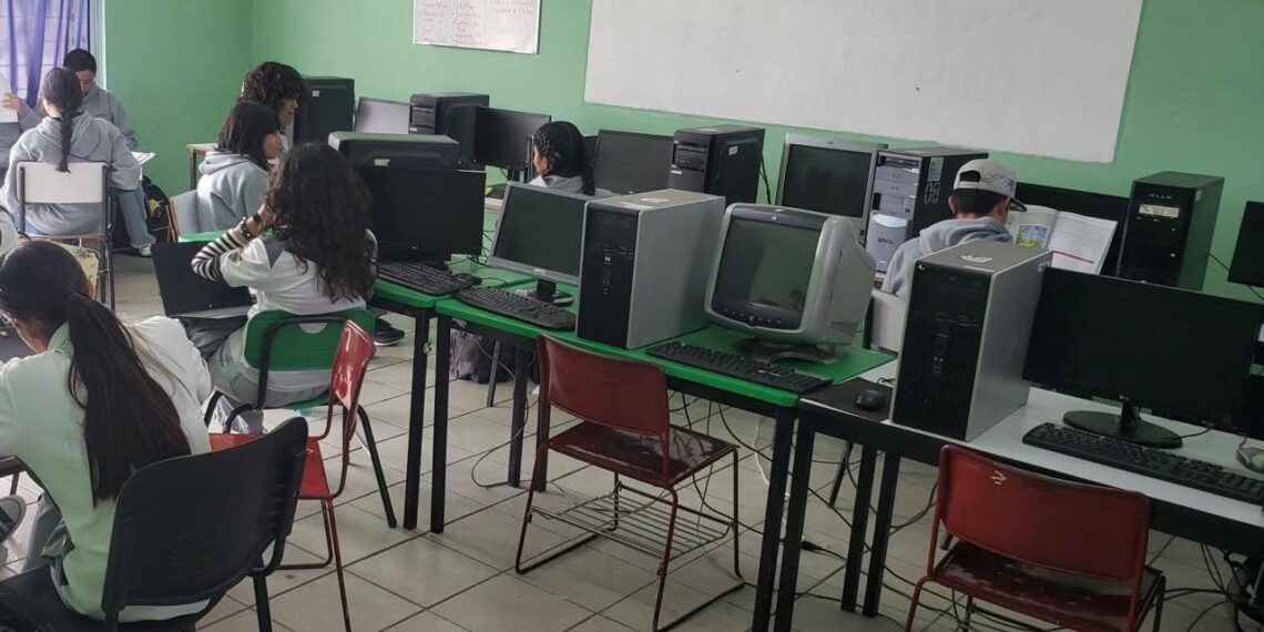 Comerciantes de Durango se oponen a anticipación de salida vacacional de los estudiantes