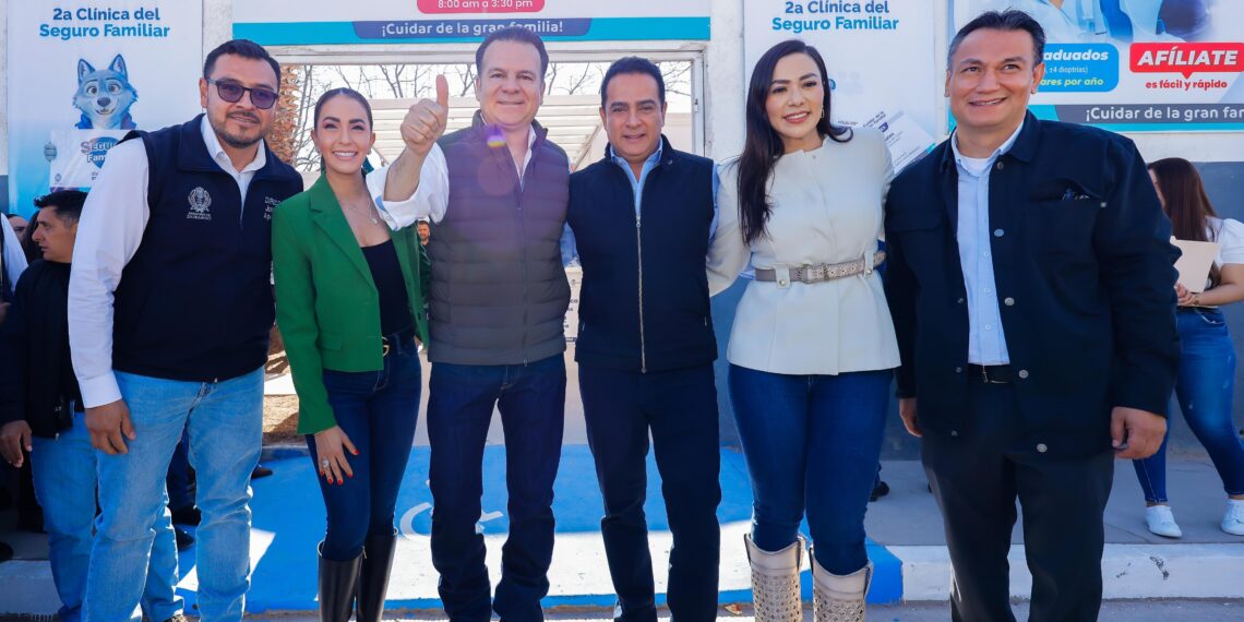 Lleva Toño Ochoa salud gratuita con nueva Clínica Seguro Familiar