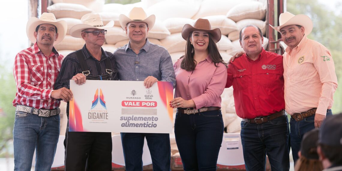 Gobernador Esteban entrega 130 toneladas de suplemento alimenticio a productores de Nuevo Ideal