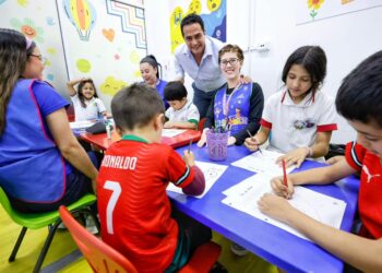 Acerca Toño Ochoa bienestar emocional a la gran familia con la Chuloteca