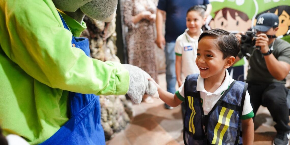 Fortalece Toño Ochoa la identidad y cultura de Durango con apoyos al Museo Túnel de Minería